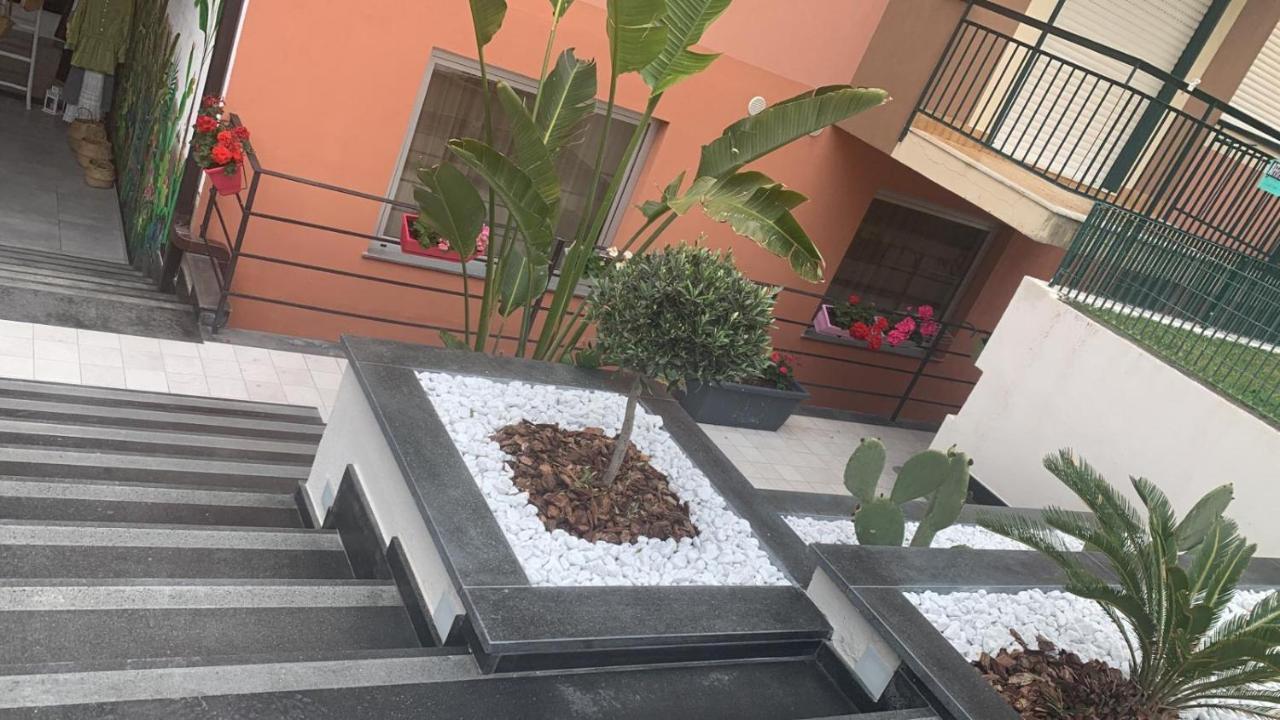 Hotel Portum Giardini Naxos Eksteriør billede